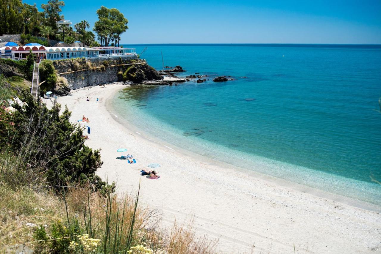 Benal Beach, Luxury Sea & Mountain View Beachside 1 Bedroom Apartment Benalmádena Exterior foto