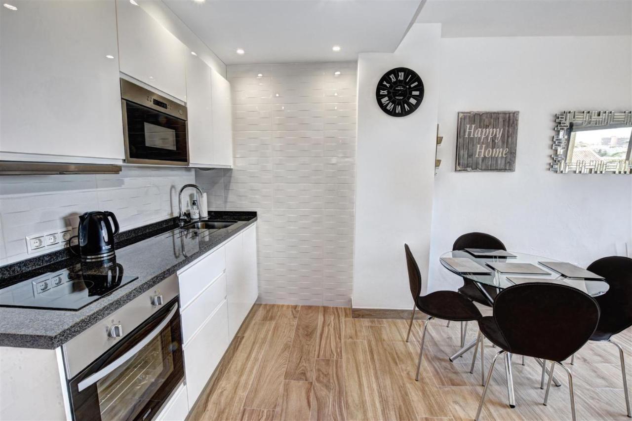 Benal Beach, Luxury Sea & Mountain View Beachside 1 Bedroom Apartment Benalmádena Exterior foto
